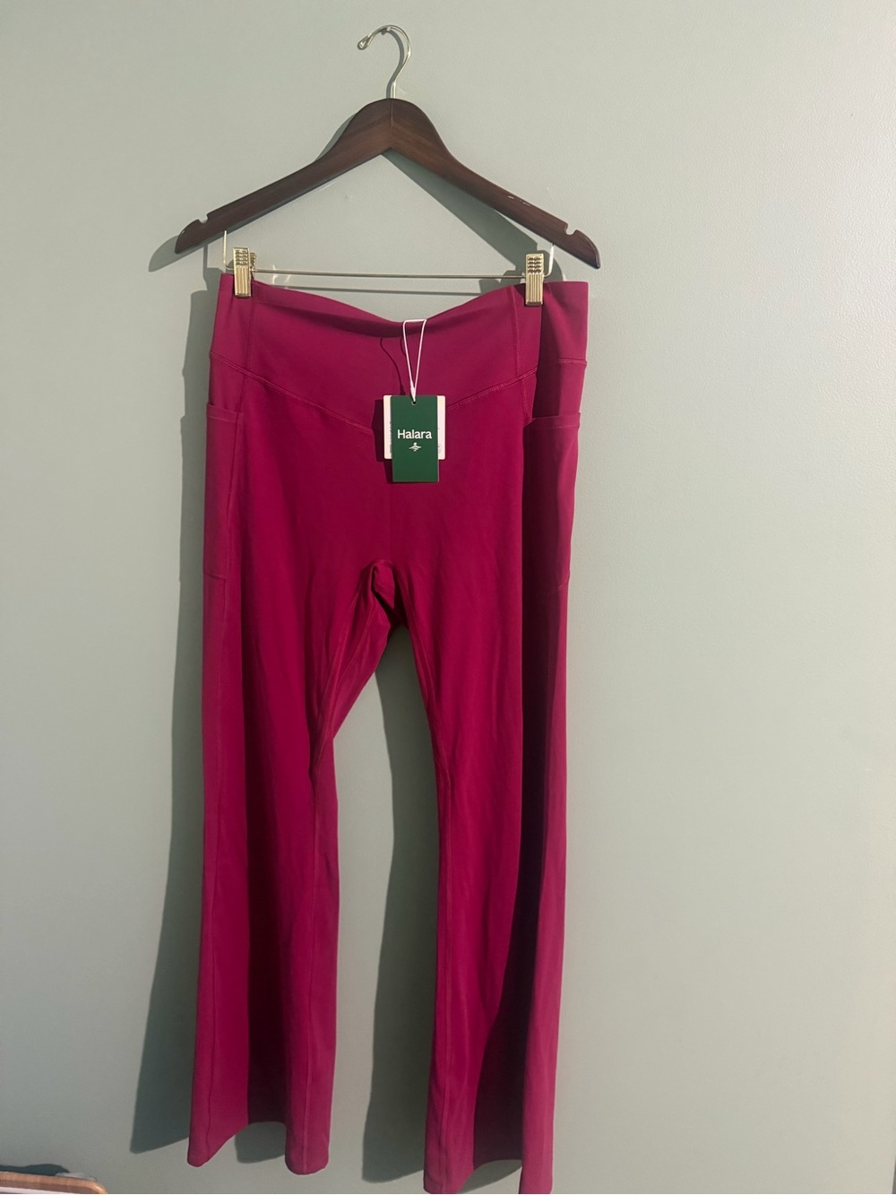 HALARA high waisted scrunch butt lifting tummy control yoga bootcut leggings